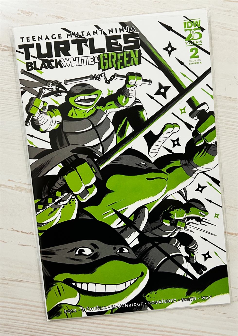 Teenage Mutant Ninja Turtles: Black White & Green #2 15619 - фото 29125