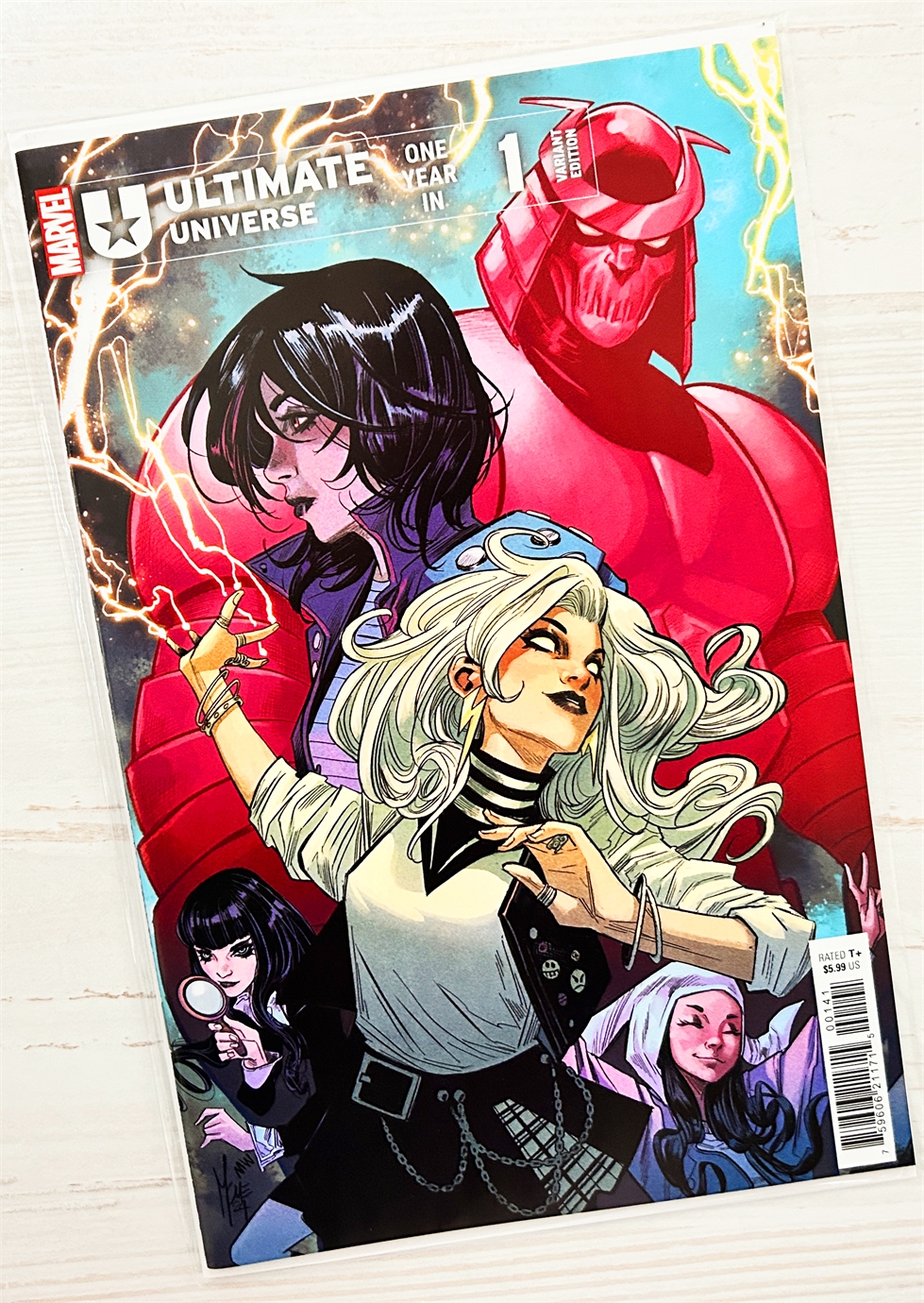 Ultimate Universe: One Year In 20235 - фото 37775