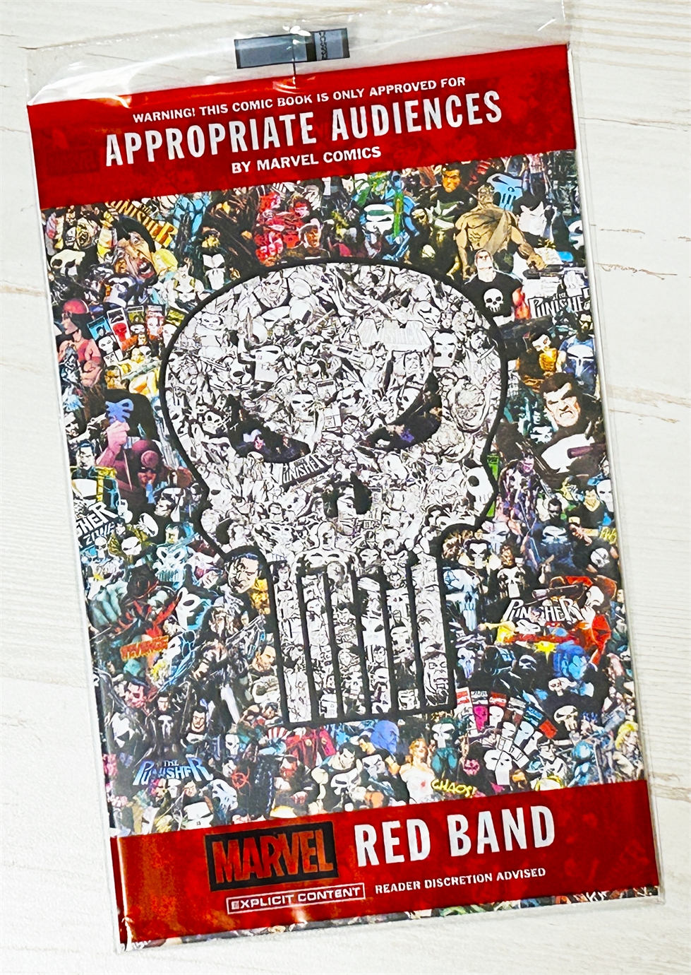 Punisher #1 (Red Band) 23880