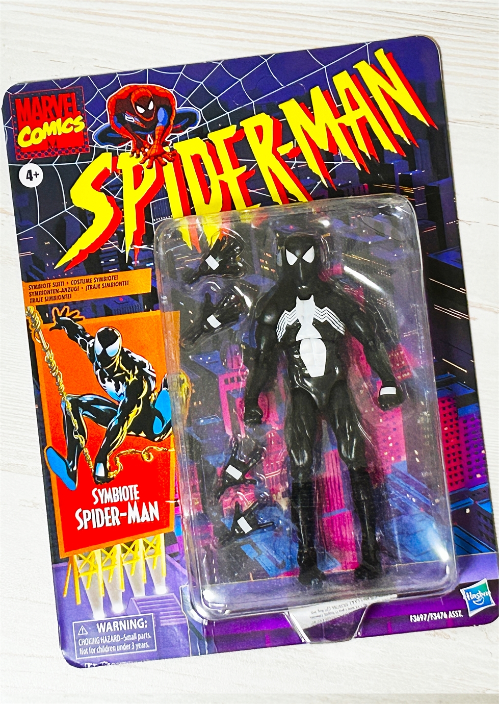 Hasbro Marvel Legends: Symbiote Spider-Man (Action Figure – Toy Retro Collection) 23920
