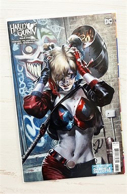 Harley Quinn #33 9688